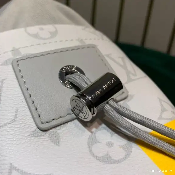 Aaa replica bags BAG LOUIS NANO CHALK VUITTON 0616